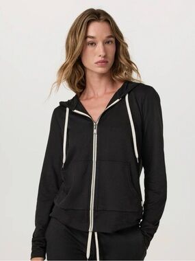 Vuori Halo Performance Hoodie